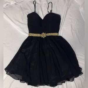 Size 4 Mini Black Flow dress